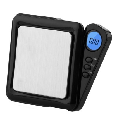 Balança digital com superfície metálica e display azul com botões