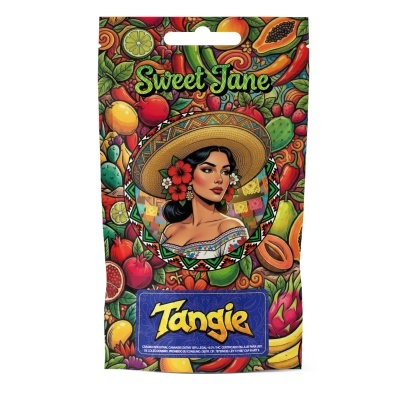 Embalagem colorida de produto com ilustração de mulher e frutas tropicais