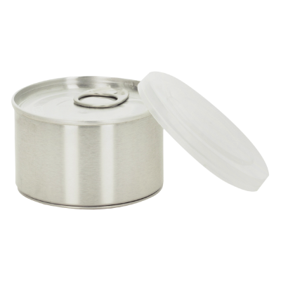 Lata metálica prateada com tampa branca e anel de abertura