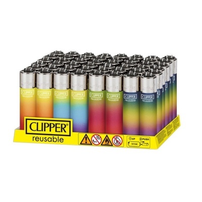 Conjunto de isqueiros Clipper reutilizáveis coloridos em caixa amarela