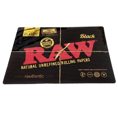Pacote RAW Black Classic para papel de enrolar tabaco preto e vermelho com corda atada