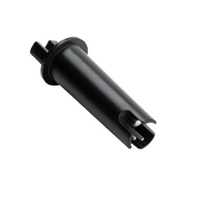 Cilindro preto de plástico com extremidades distintas