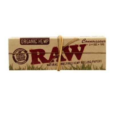 Pacote de papel de enrolar RAW Connoisseur orgânico em embalagem bege com texto vermelho e castanho