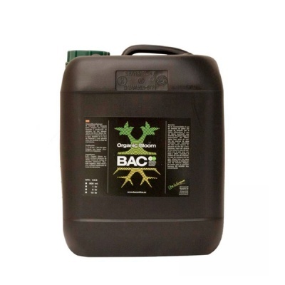 Recipiente preto com rótulo 'Organic Bloom BAC' para jardinagem