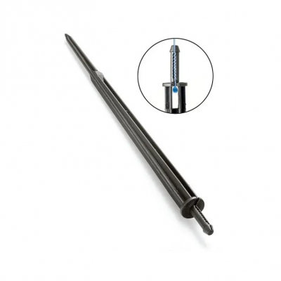 Prego de expansão em metal preto com ponta afiada e detalhe ampliado