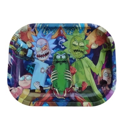 Tabuleiro retangular colorido com personagens da série Rick and Morty
