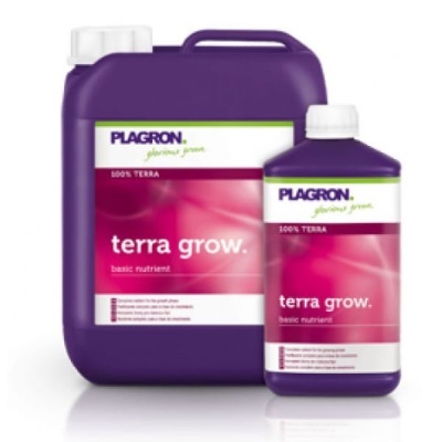 Recipientes roxos de fertilizante Plagron terra grow com rótulos coloridos e texto visível.