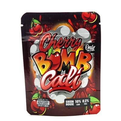 Embalagem preta colorida com texto Cherry Bomb Cali e cerejas