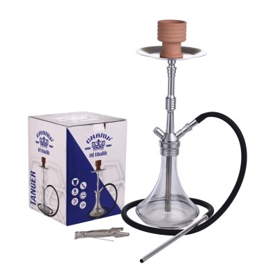 Cachimbo de água transparente com peças metálicas prateadas e mangueira preta