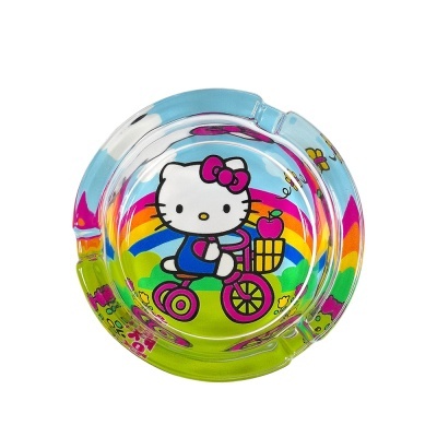 Cinzeiro de vidro com desenho da Hello Kitty a andar de bicicleta e arco-íris colorido