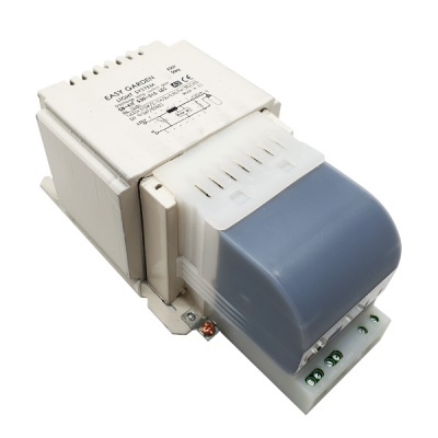 Transformador elétrico EASY GARDEN LIGHT SYSTEM branco e cinza com caixa plástica