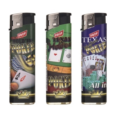 Três isqueiros PROF com tema de poker Texas Holdem em cores verde, azul e castanho