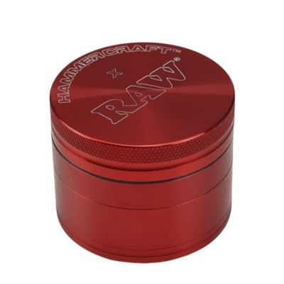 Triturador de ervas vermelho metálico com gravação RAW na tampa