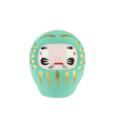 Figura decorativa verde água com detalhes dourados e pintura facial estilizada