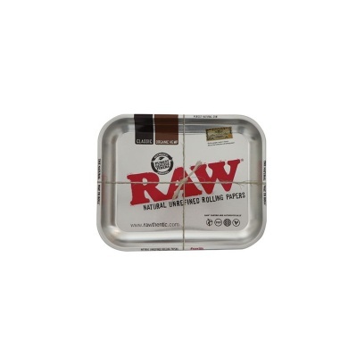 Tabuleiro metálico RAW para enrolar tabaco com texto vermelho e branco