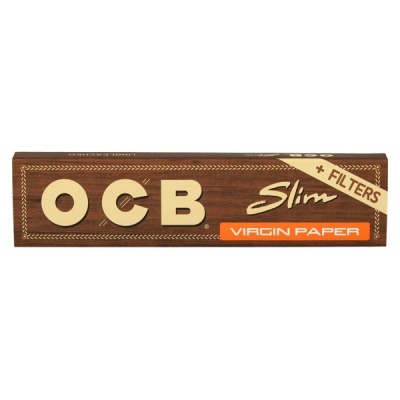 Embalagem de papel de enrolar OCB Slim castanho com texto creme e laranja