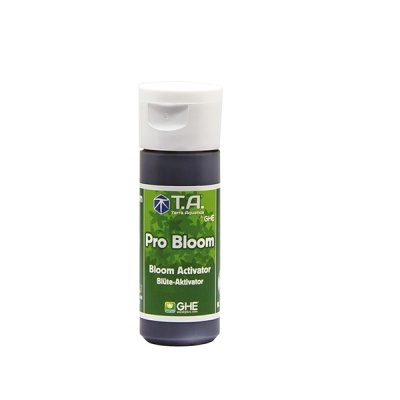 Frasco plástico Pro Bloom Bloom Activator com rótulo verde.