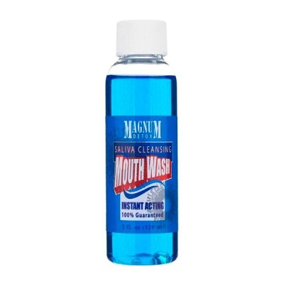 frasco de bochecho azul Magnum Detox