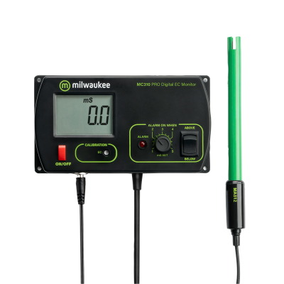 Medidor digital Milwaukee MC310 PRO Digital EC Monitor com ecrã LCD, botões e sonda verde