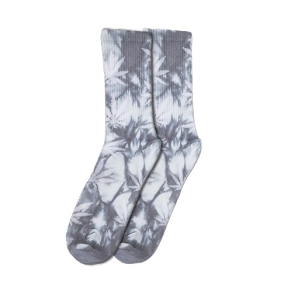 Par de meias cinza e branco com padrão tie-dye