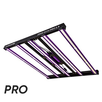 luminária LED ZEUS 465W PRO 2.9 preta com barras de luz roxa