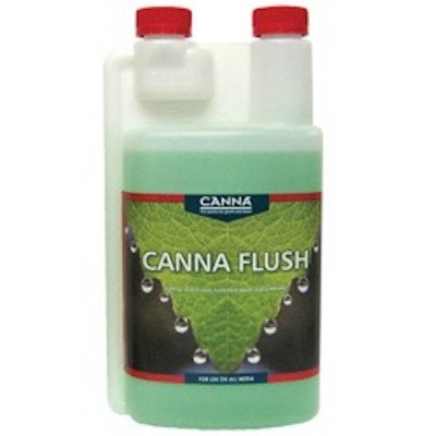 Frasco plástico translúcido com líquido verde e etiqueta CANNA FLUSH