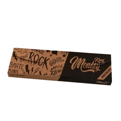 Embalagem retangular de papel para tabaco King Monkey em preto e castanho