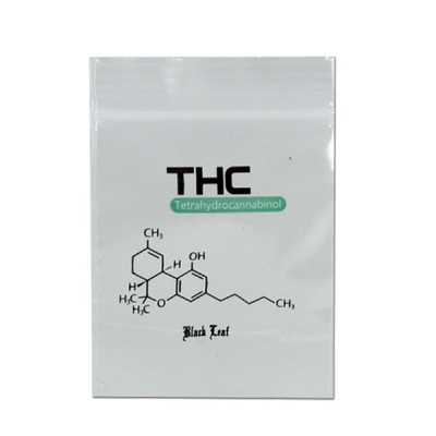 Saco branco de plástico com impressão química do THC e texto Tetrahydrocannabinol