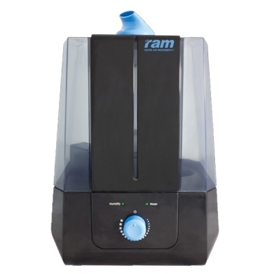 Humidificador preto com reservatório translúcido e botão azul