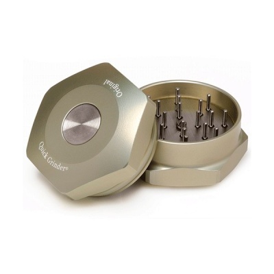 Triturador metálico dourado Quick Grinder Original com tampa e pinos para moer