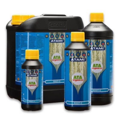 Frascos e recipiente de fertilizante líquido ATAMI ATA organics ROOT-C com rótulos azuis e tampas amarelas.