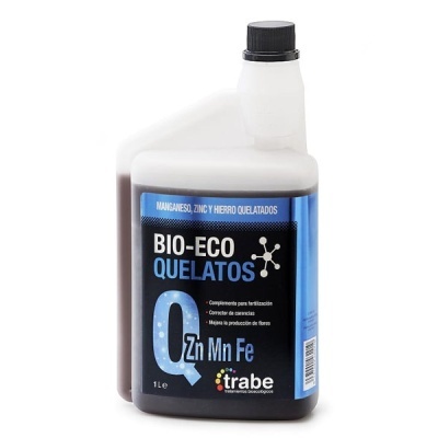 Frasco de suplemento líquido BIO-ECO QUELATOS para fertilização com manganês, zinco e ferro quelatados