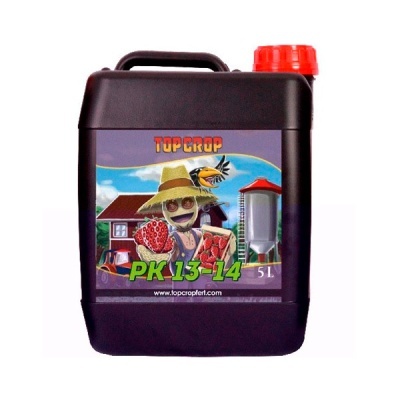Recipiente preto de 5L com rótulo colorido de fertilizante TOP CROP PK 13-14