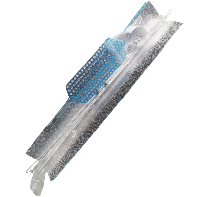 Tubo de quartzo e invólucro metálico azul perfurado para iluminação