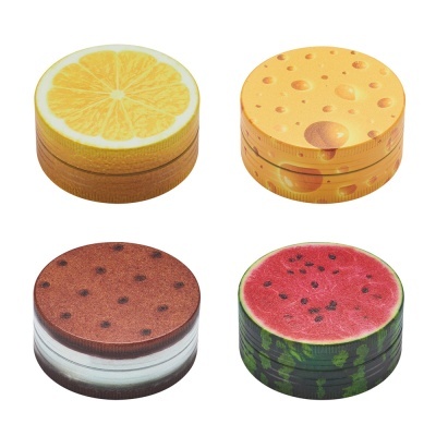 Caixinhas redondas decoradas com imagens de frutas