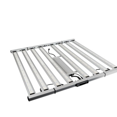 Painel LED retangular para cultivo com várias tiras LED e estrutura metálica