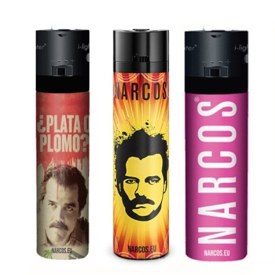 Três isqueiros Narcos com diferentes designs e cores, topo preto, apresentados sobre fundo branco.