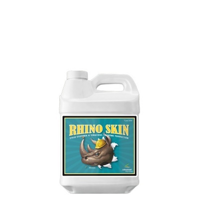 Recipiente plástico branco com rótulo 'RHINO SKIN' e imagem de rinoceronte