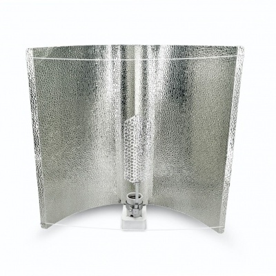 Refletor metálico prateado curvado para cultivo
