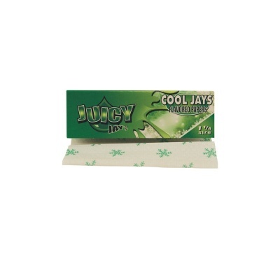 Papel de enrolar Juicy Jays Cool Jays de tamanho 1 1/4, verde e branco com folhas verdes.