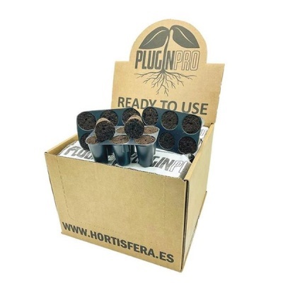 Expositor de substratos para plantação com texto PLUG N PRO