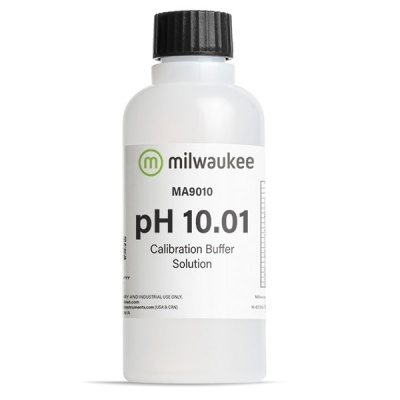 frasco plástico branco com tampa preta e rótulo pH 10.01 Milwaukee