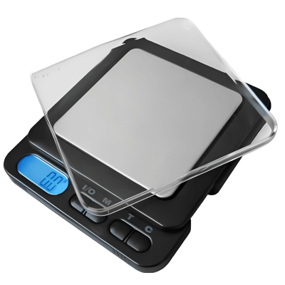 Balança digital de cozinha cinzenta e preta com visor digital azul e botões