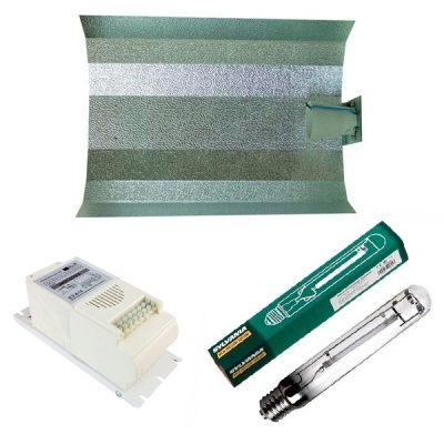 Kit com refletores metálicos, reator elétrico branco e lâmpada SYLVANIA com embalagem verde