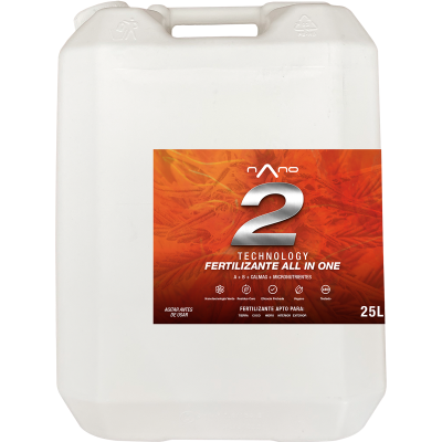 Recipiente branco plástico com rótulo laranja de fertilizante 25L