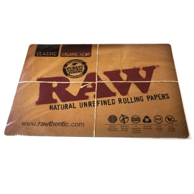 Pacote RAW de papel de fumar em castanho com texto e ícones