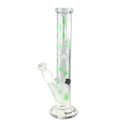 Cachimbo de vidro transparente com folhas verdes de cânhamo e base redonda com texto Black Leaf