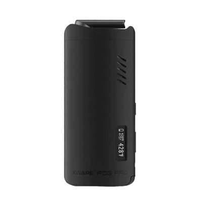 Dispositivo eletrônico portátil preto com visor digital e texto XVAPE FOG PRO