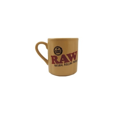 Caneca castanha de cerâmica com texto RAW NATURAL ROLLING PAPER