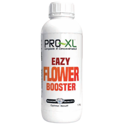 Garrafa branca de plástico com rótulo do produto EAZY FLOWER BOOSTER